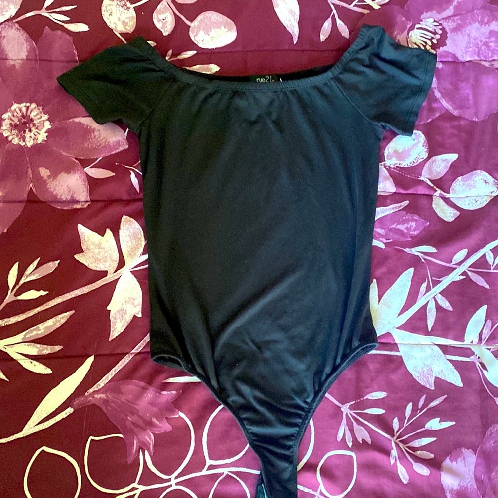 Off Shoulder bodysuit